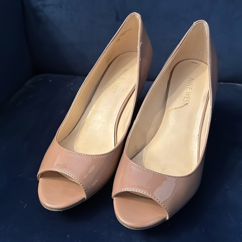 Nine West comfy wedge!